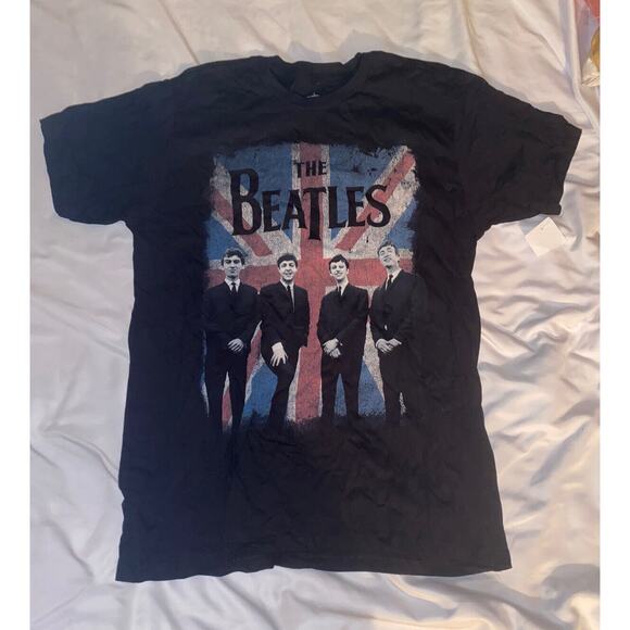 2018 Apple‎ The Beatles Union Jack T-Shirt Rock Band Music John Lennon Size Med - Picture 1 of 4
